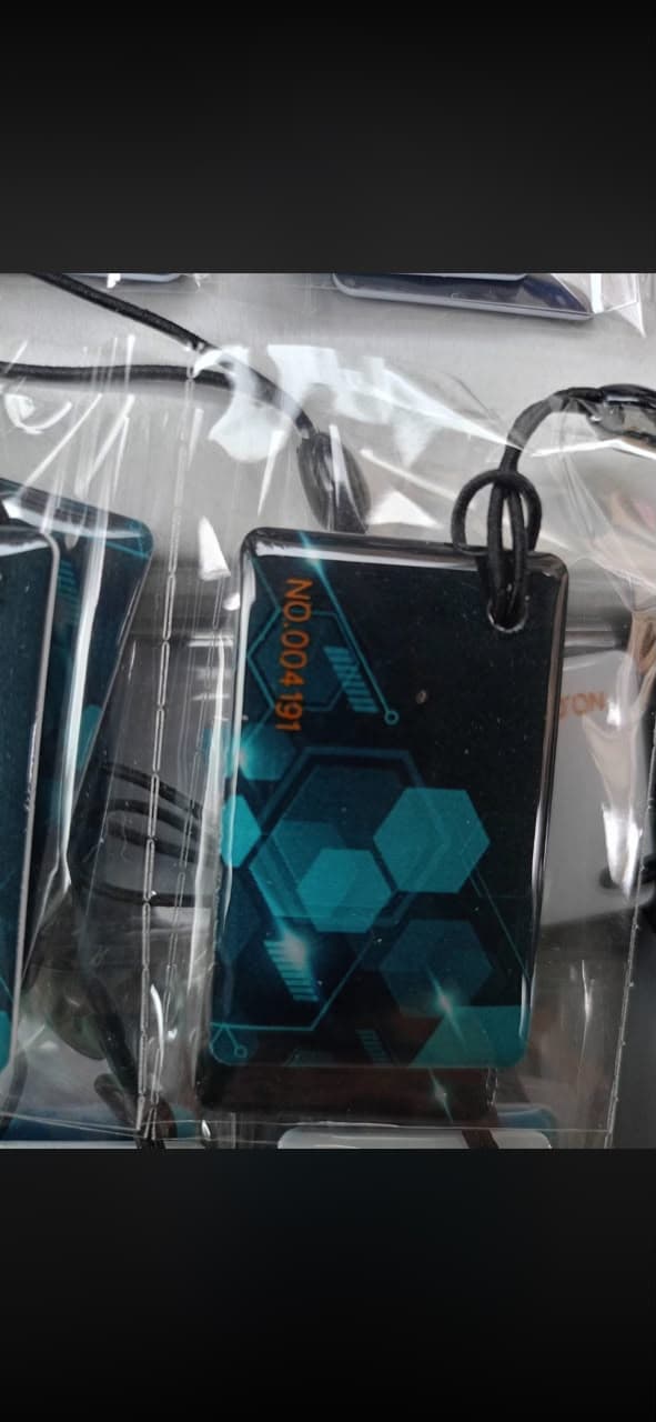 شارة RFID مخصصة - صورة 1